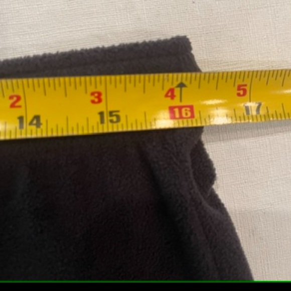 Columbia black fleece Cargo Pants. NWT! So comfy! - Picture 4 of 5